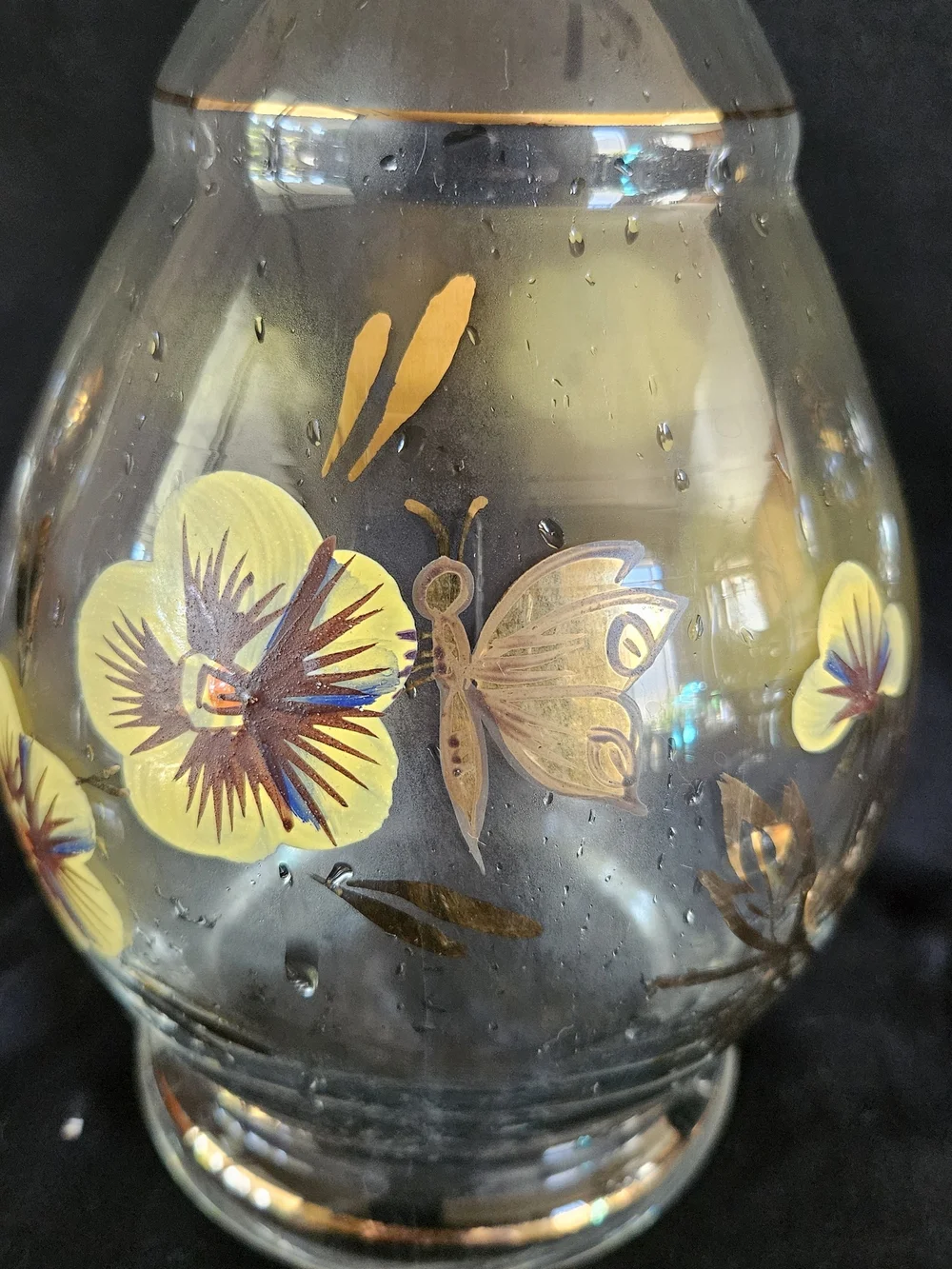 Vintag Romainia Hand-Painted Floral Glass Decanter With 5 Stem Glasses.